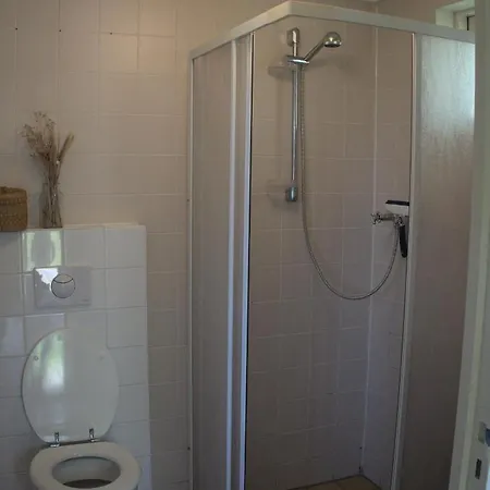 Small, Cute And Cozy Little Dağ evi