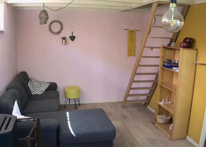 Chalet Small, Cute And Cozy Little